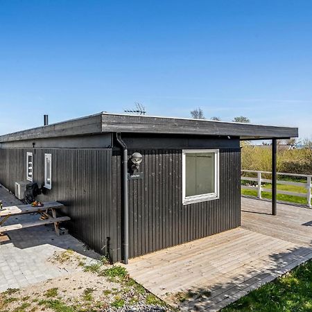 2 Bedroom Stunning Home In Stroby Bagian luar foto