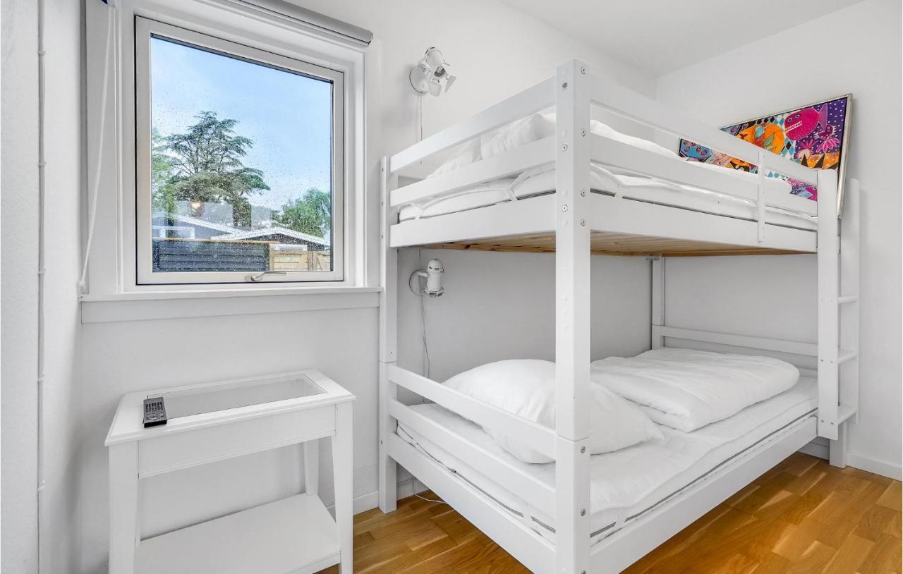 2 Bedroom Stunning Home In Stroby Bagian luar foto